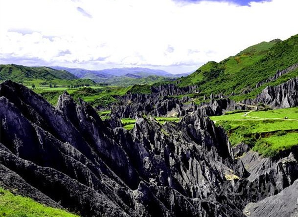 墨石？甘孜還藏著這樣的地質(zhì)公園