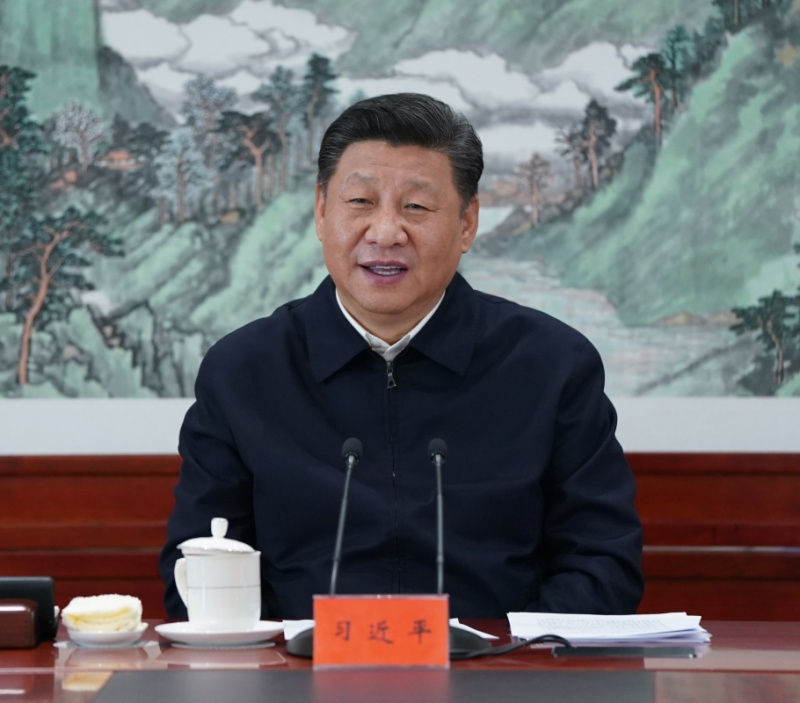 2016年2月19日，習(xí)近平總書記在中央電視臺總控中心同工作人員親切握手。