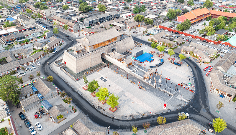 2022年9月8日，石家莊，航拍正定縣正定古城陽和樓與正定歷史文化街。