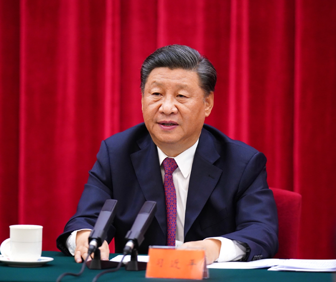 2020年9月3日下午，中共中央、國務(wù)院、中央軍委在北京人民大會堂舉行座談會，紀(jì)念中國人民抗日戰(zhàn)爭暨世界反法西斯戰(zhàn)爭勝利75周年。中共中央總書記、國家主席、中央軍委主席習(xí)近平出席座談會并發(fā)表重要講話。新華社記者 謝環(huán)馳 攝