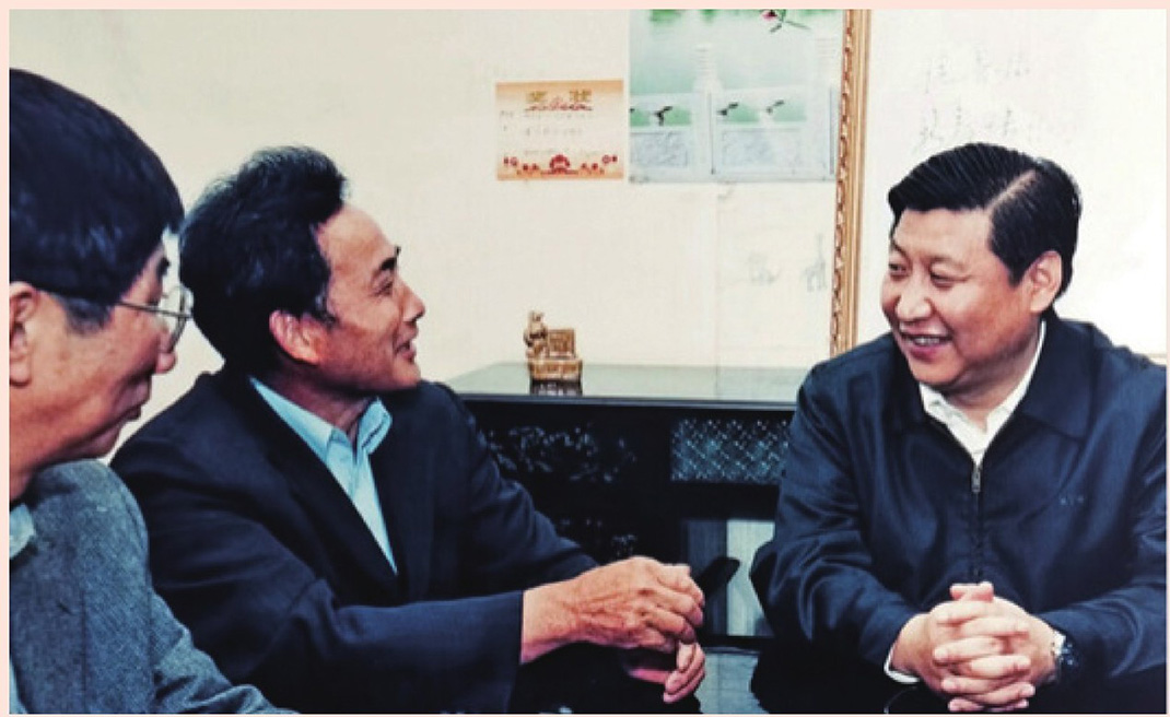 2003年4月24日，時任浙江省委書記習(xí)近平在浙江下姜村調(diào)研。